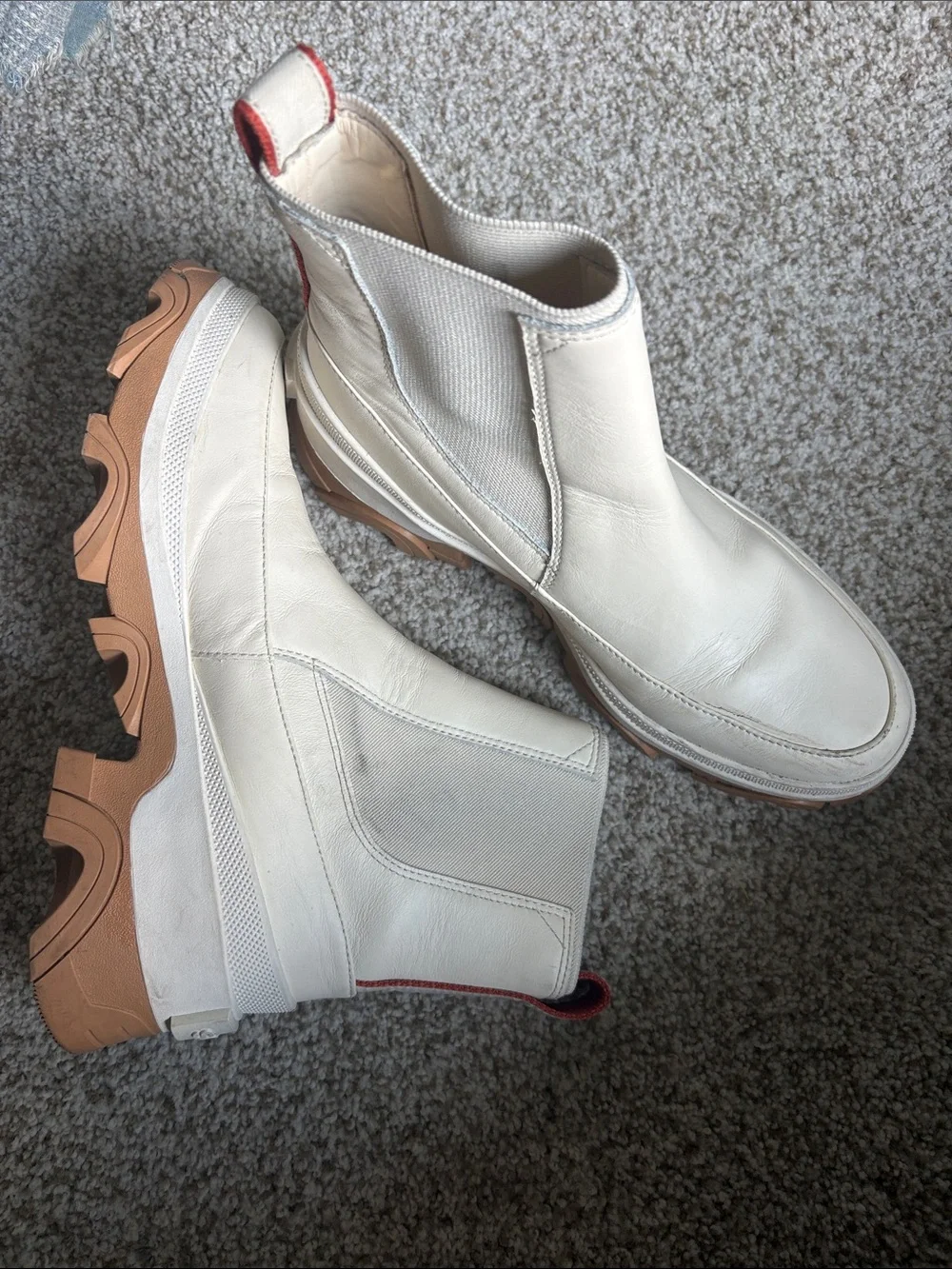 Sorel Women's White Leather Chelsea Rain Boots with Tan Lug Sole